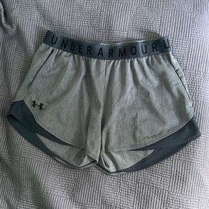 UNDER ARMOUR SHORTS